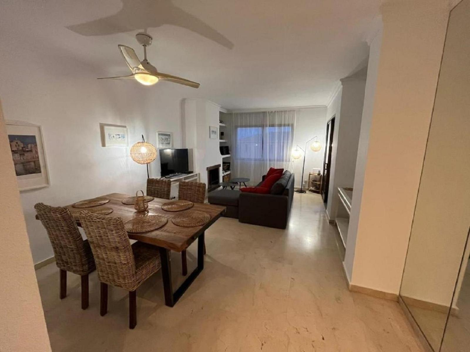 Vista Azul Apartment เอสเตโปนา ภายนอก รูปภาพ